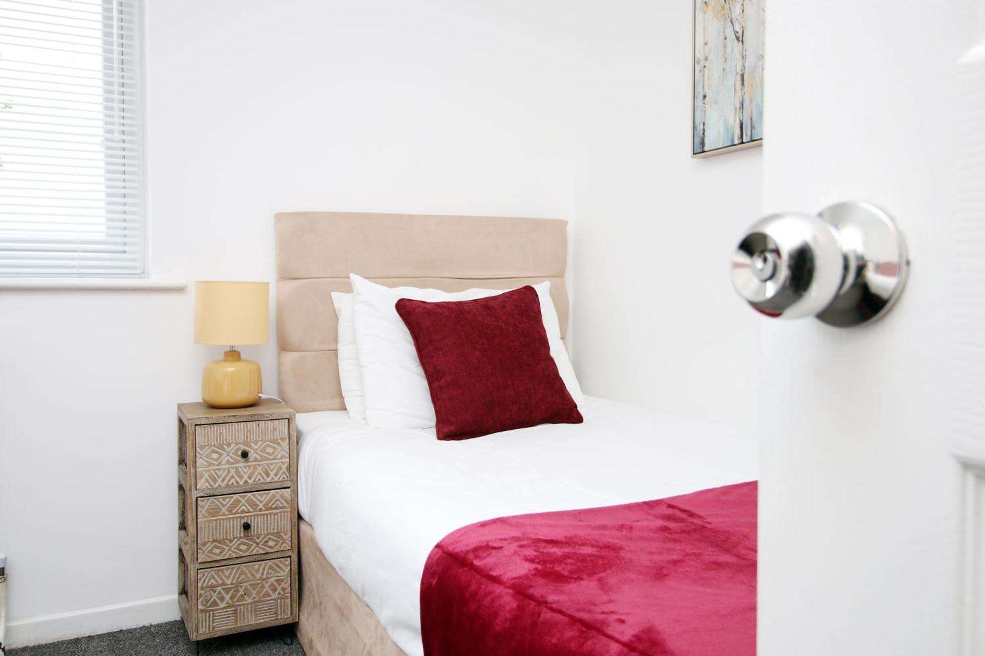 Casa vacanze 2bedroom Home- Free Parking, Wi-fi & Patio- Available For Long Or Short Term